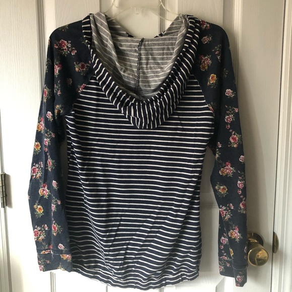 Floral striped hoodie - Picture 2 of 3